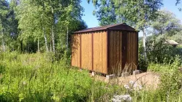 Секционный хозблок для садовых принадлежностей в двойной расцветке в дер. Новая, г.о. Серпухов, МО