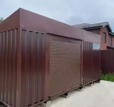 Хозблок для хозяйственных вещей в шоколадном цвете в дер. Духанино, г.о. Истра, МО